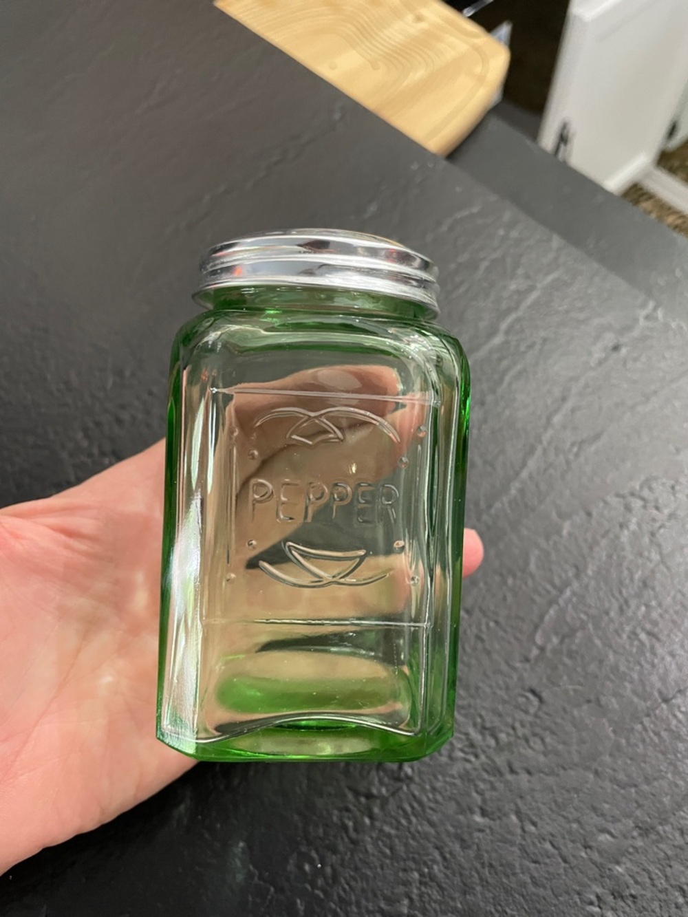 Green Glass Pepper Shaker Jar with Silver Lid - Picture 2 of 7
